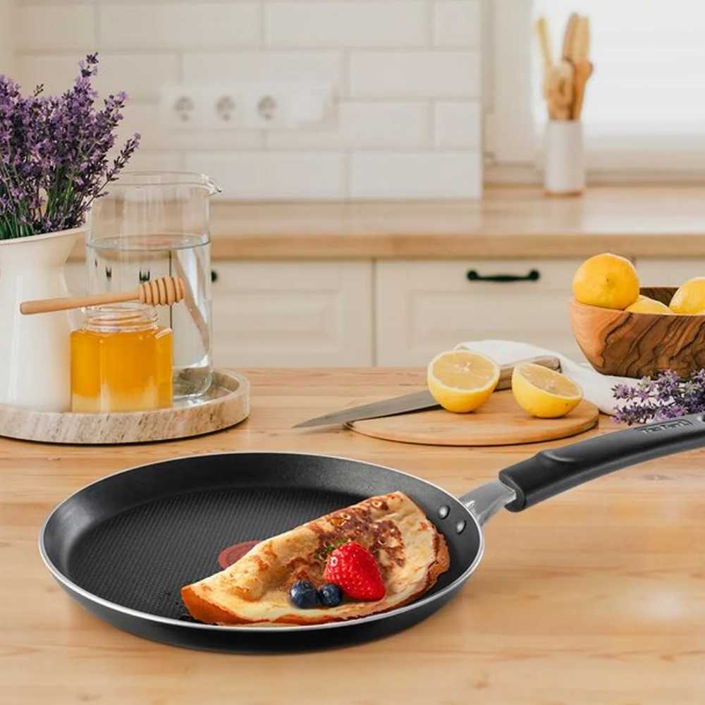 Блинная сковорода Tefal Just 22 см 04210522