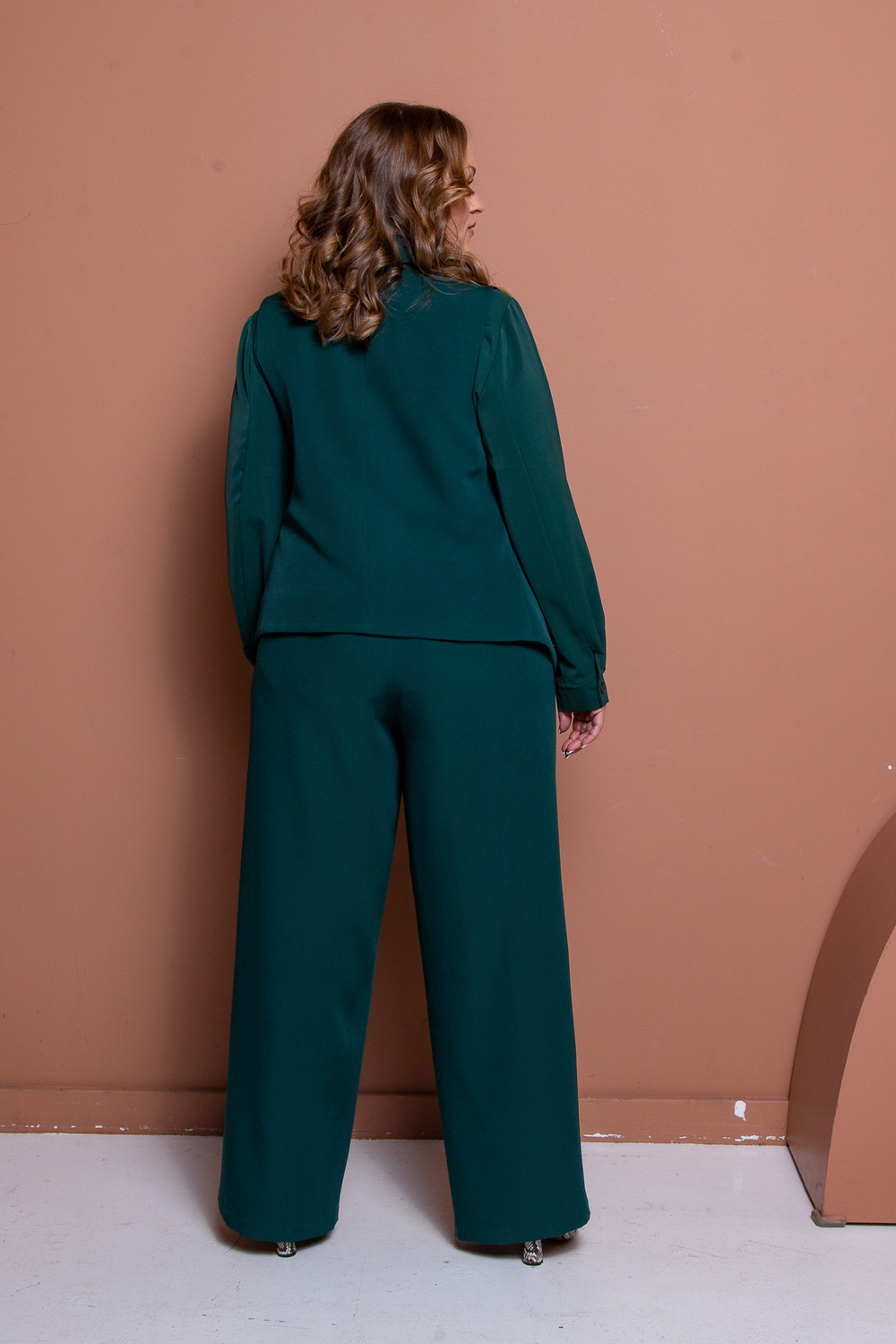 Жилет Б698-2 54-68 1490 руб и Б186-59 и Б682-11 (9)