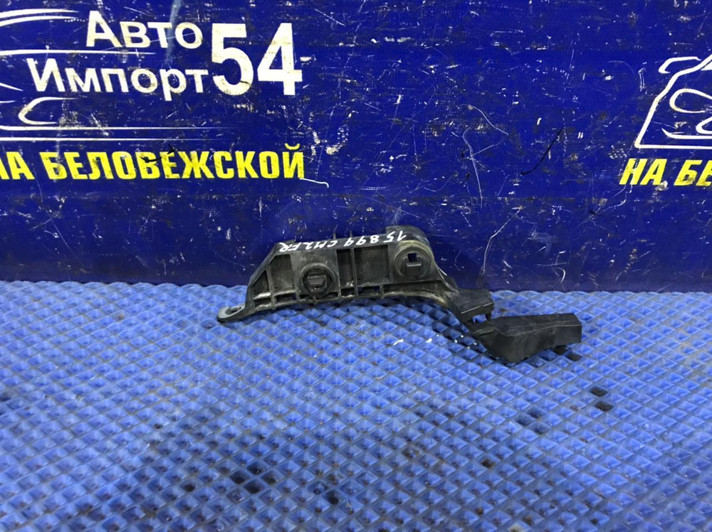 Крепление бампера переднее правое Honda ACCORD 2002-2008