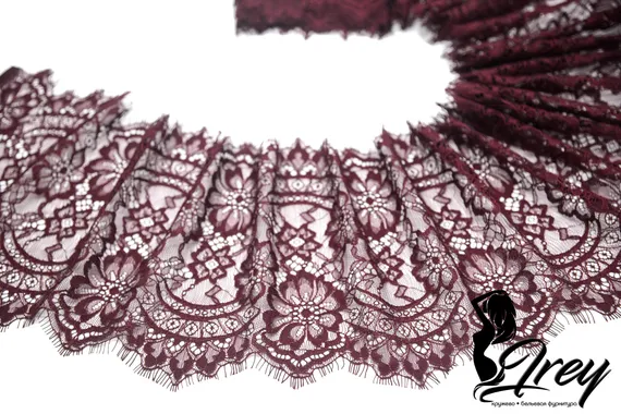 01-39 Кружево шантильи 20 см, бордо