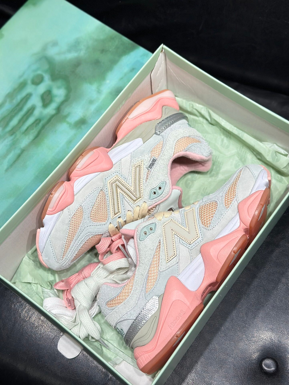New Balance 9060