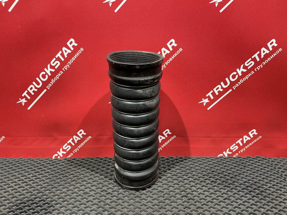 Патрубок интеркулера