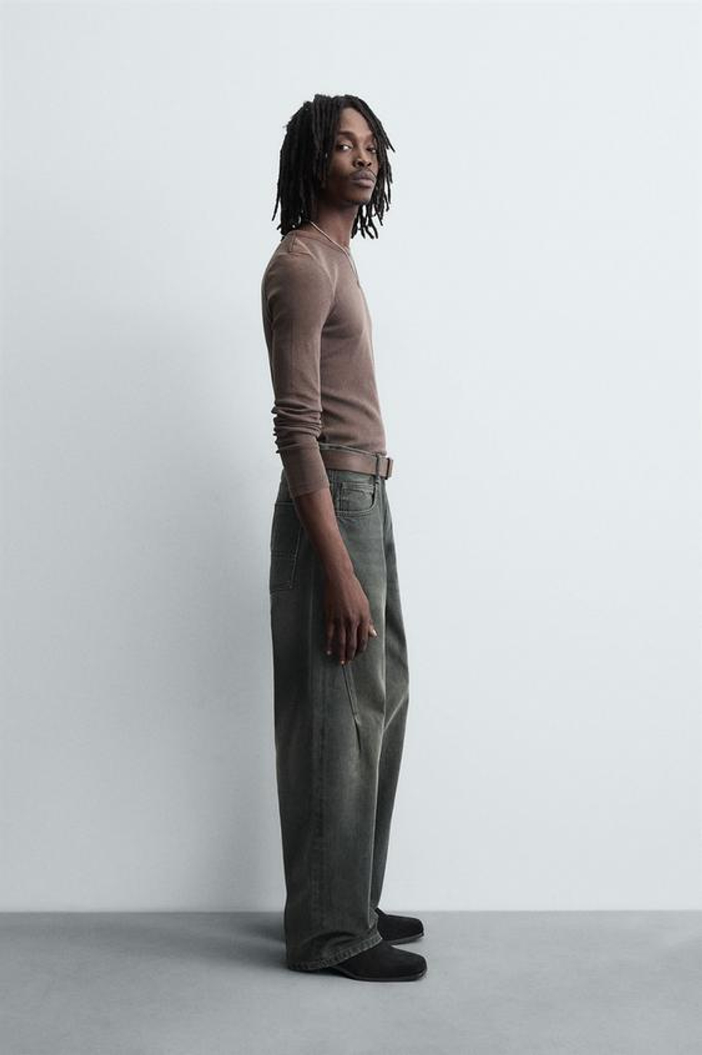 ZARA ДЖИНСЫ BAGGY FIT С ПЕРЕКРУЧЕННЫМ ШВОМ, ЗЕЛЕНЫЙ