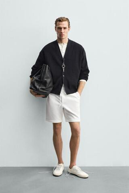 ZARA ШОРТЫ REGULAR FIT COMFORT, ЖЕЛТОВАТО-БЕЛЫЙ