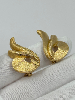 Клипсы с брашировкой Monet