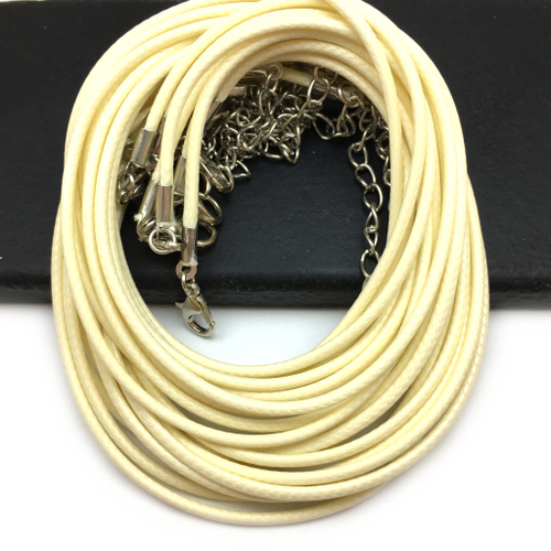 Шнурок-основа молочная для кулона 40 см