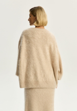 Свитер из пушистого кашемира