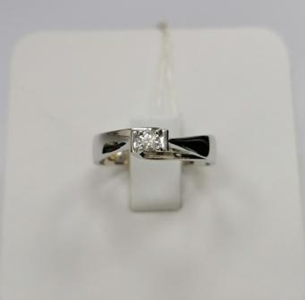 Кольцо из золота с бриллиантами