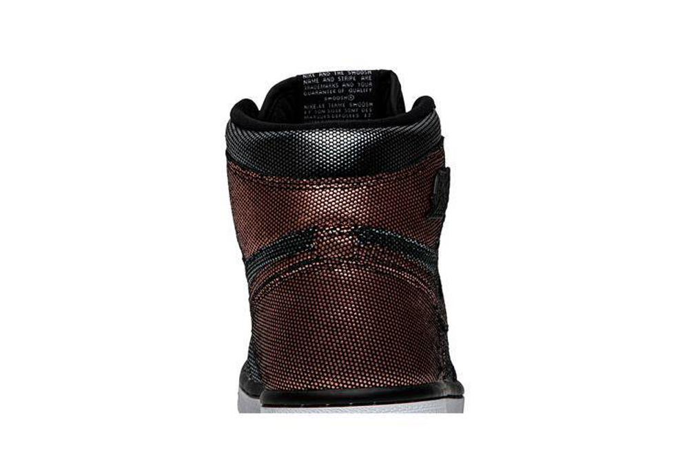 Кроссовки Jordan Air Jordan 1 "Fearless" (Женская размерная сетка)