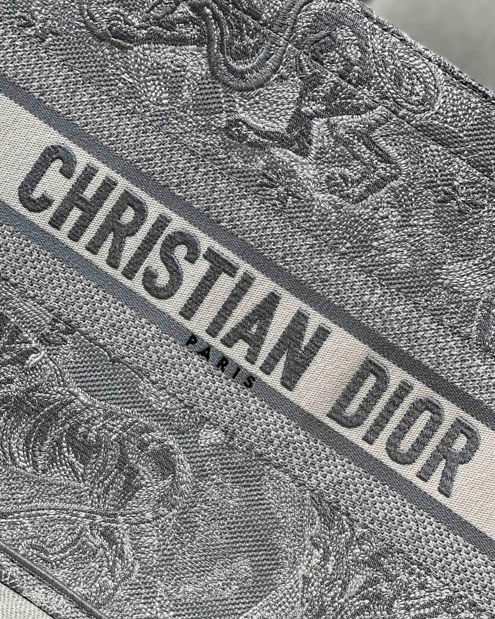 Christian Dior Book Tote 36 cm