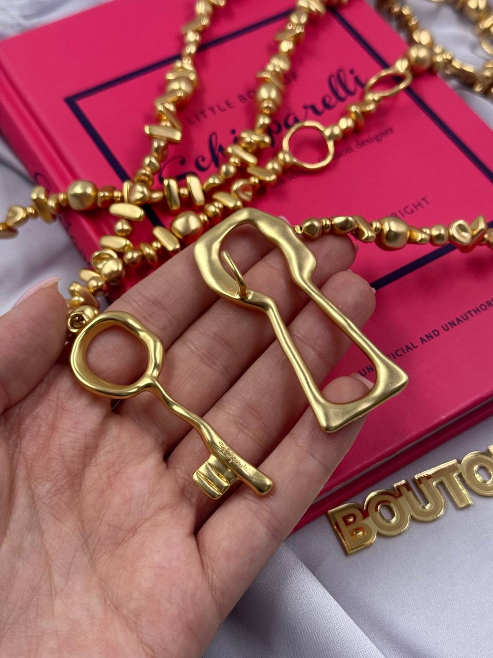 Колье-Пояс с неровными звеньями Скиап. матовое золото "Ключ с замочной скважиной"