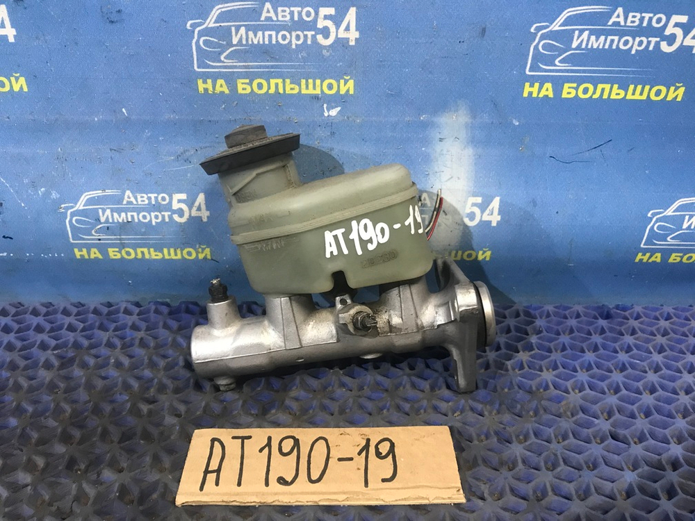 Главный тормозной цилиндр TOYOTA CARINA E 1996