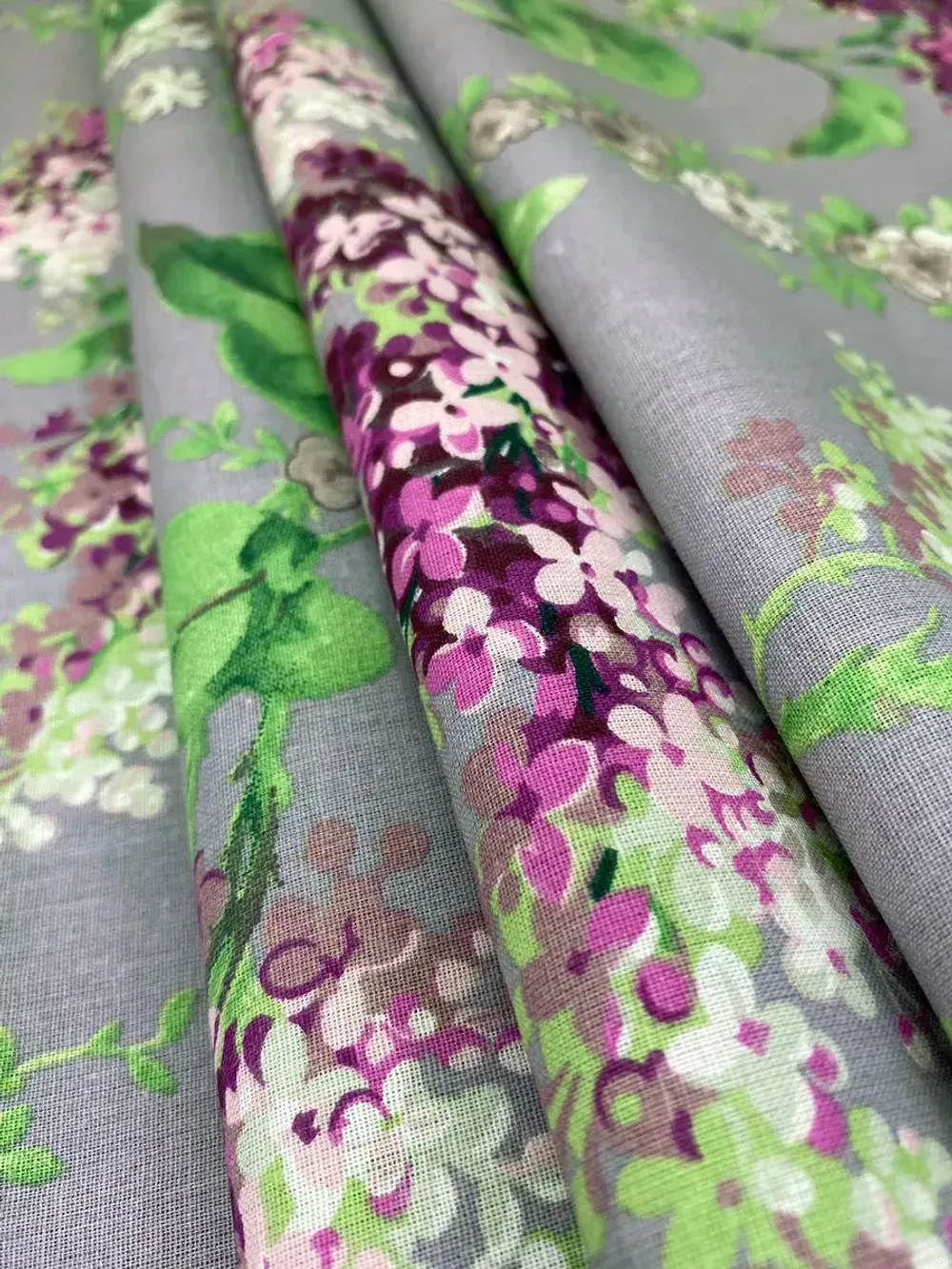 Наволочка комплект 2шт перкаль Сказка "Сирень" 45х45 см на молнии