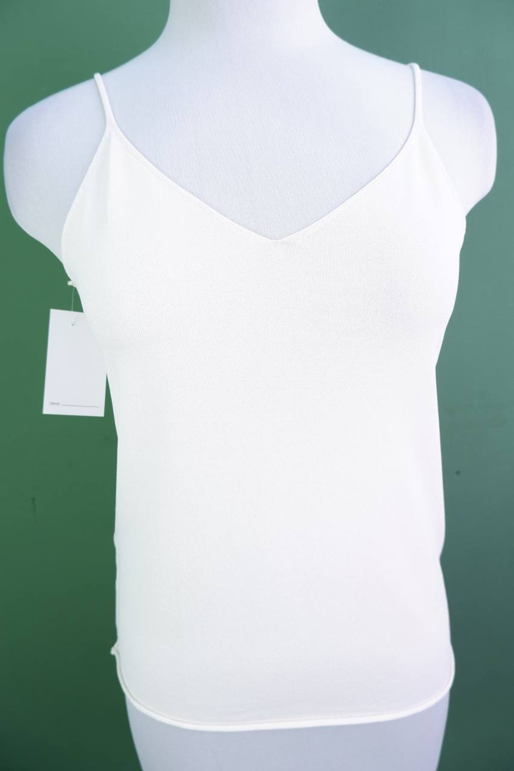 Топ базовый, визуально на 42/44 размер