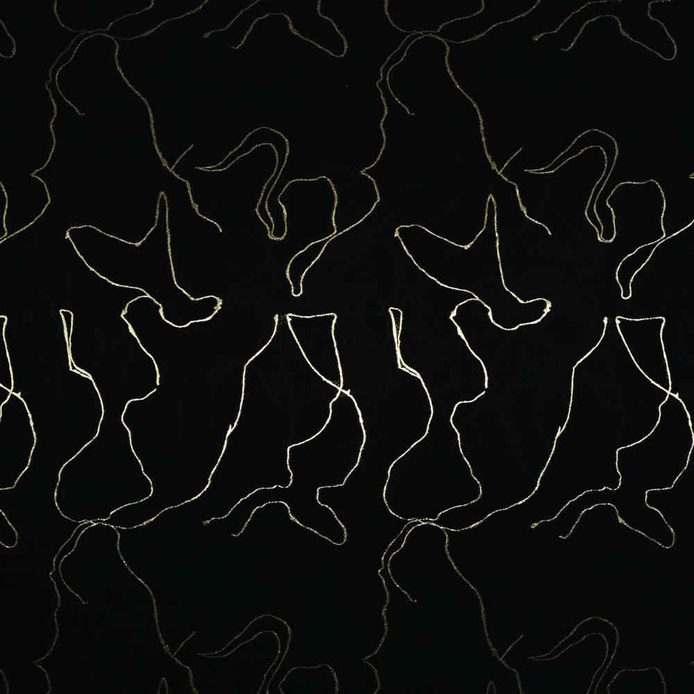 Плательно-блузочный шёлковый жаккард в золотые линии