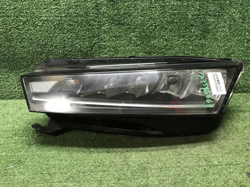 Битая Фара левая Skoda Octavia A8 (2019-2024) LED