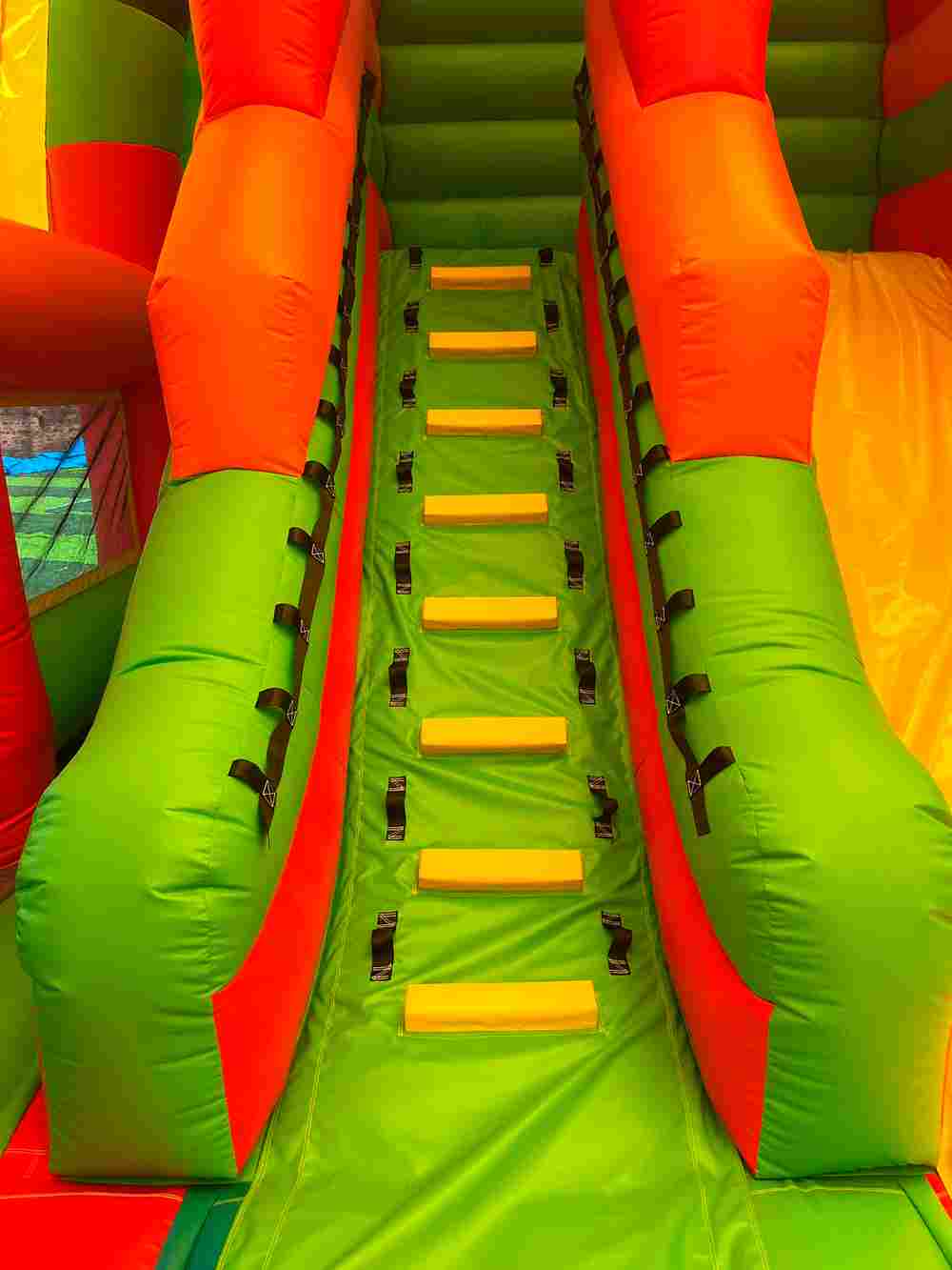 Коммерческий надувной батут «Страна Сафария 3» 10*6*6 м