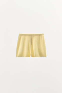 ZARA ШОРТЫ ИЗ ХЛОПКОВОЙ СМЕСИ С ПУГОВИЦАМИ, ЖЕЛТЫЙ