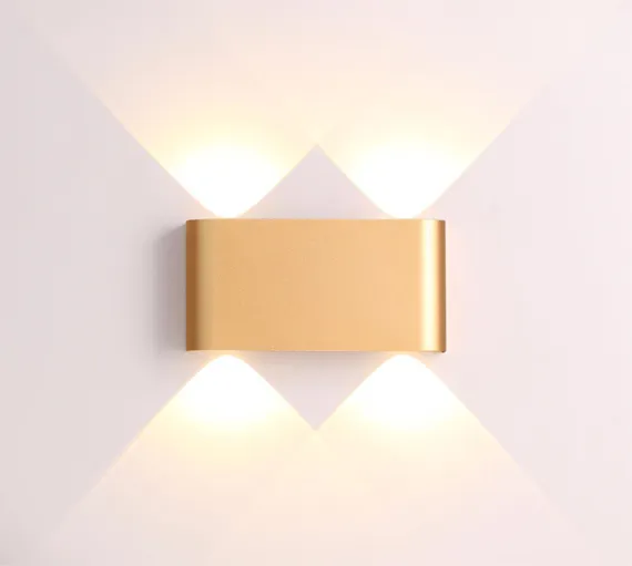 3893/4WL HIGHTECH ODL20 363 золотистый/металл Настенный светильник LED 3000K 4W 220V MAGNUM