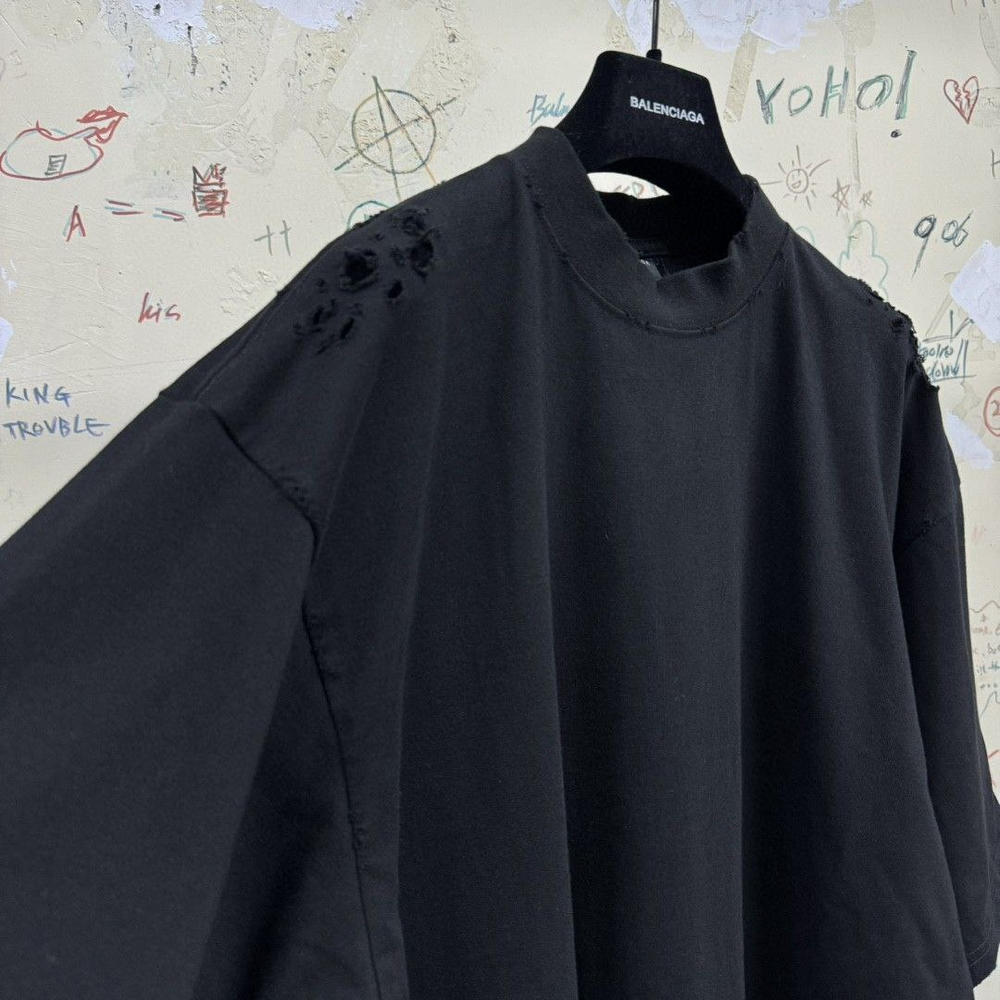 Футболка Balenciaga