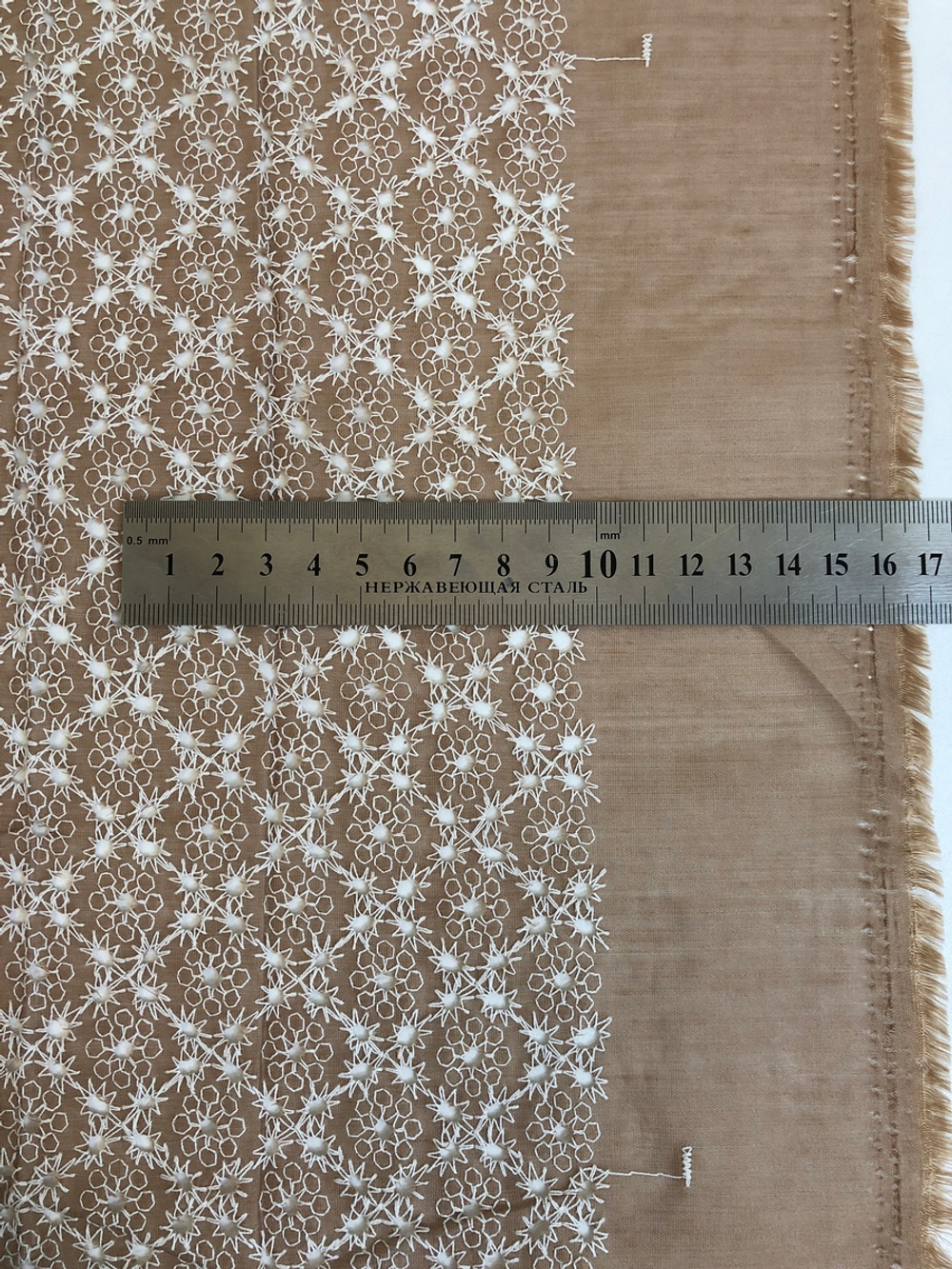 Плательная вискоза, бежевый, вышивка хлопок