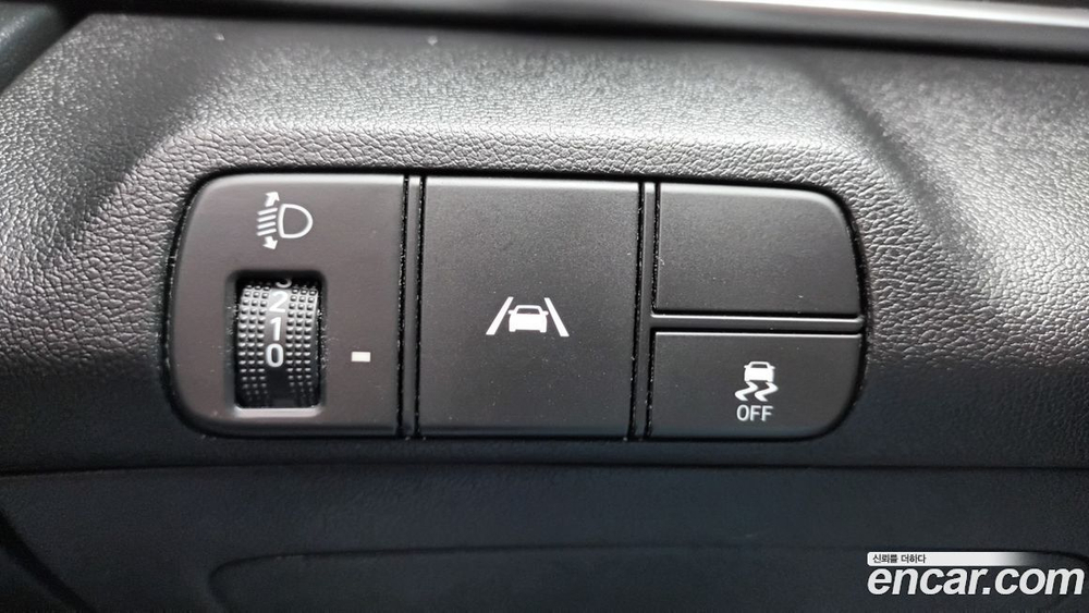 Hyundai Avante (CN7) 1.6 (06.2020)
