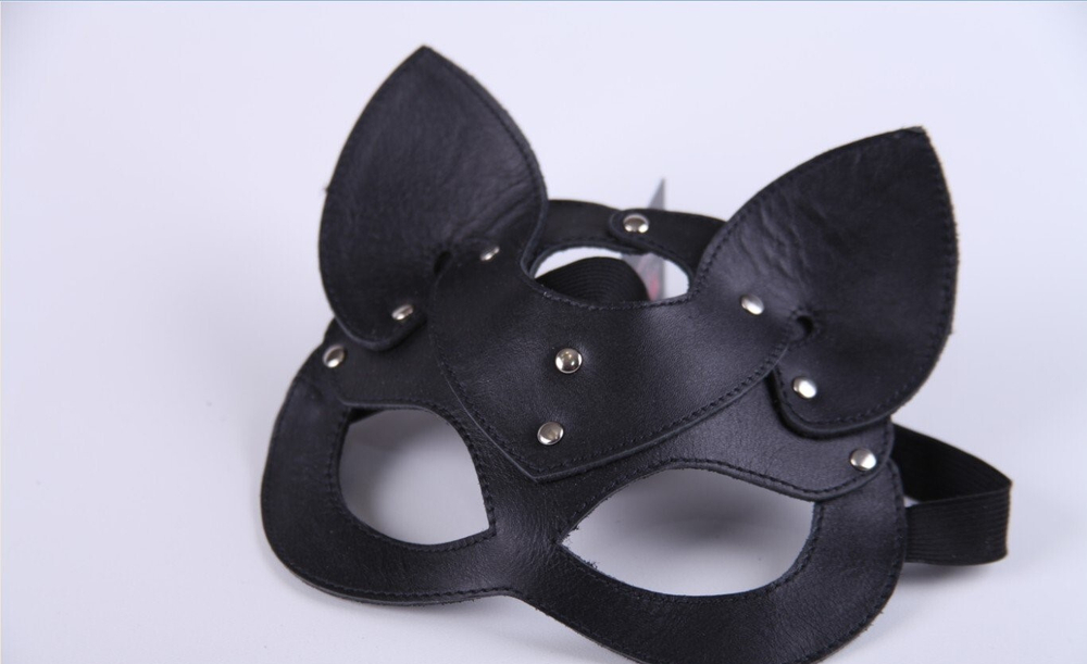 Маска Кошка прошитая черная