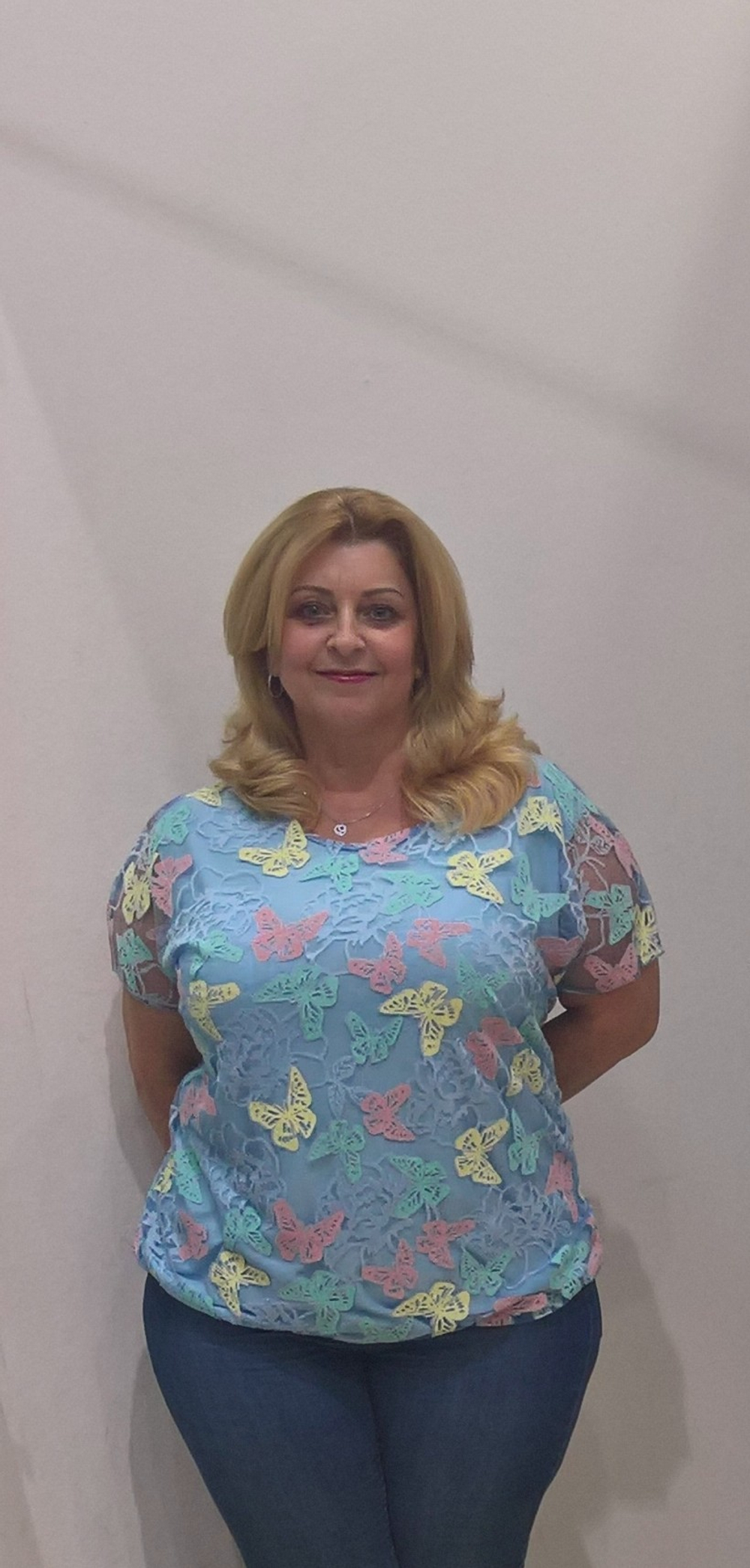 Голубой двойной шифоновый блузон с цветными "бабочками"