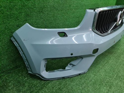 Бампер передний Volvo XC40 (2017-2022)