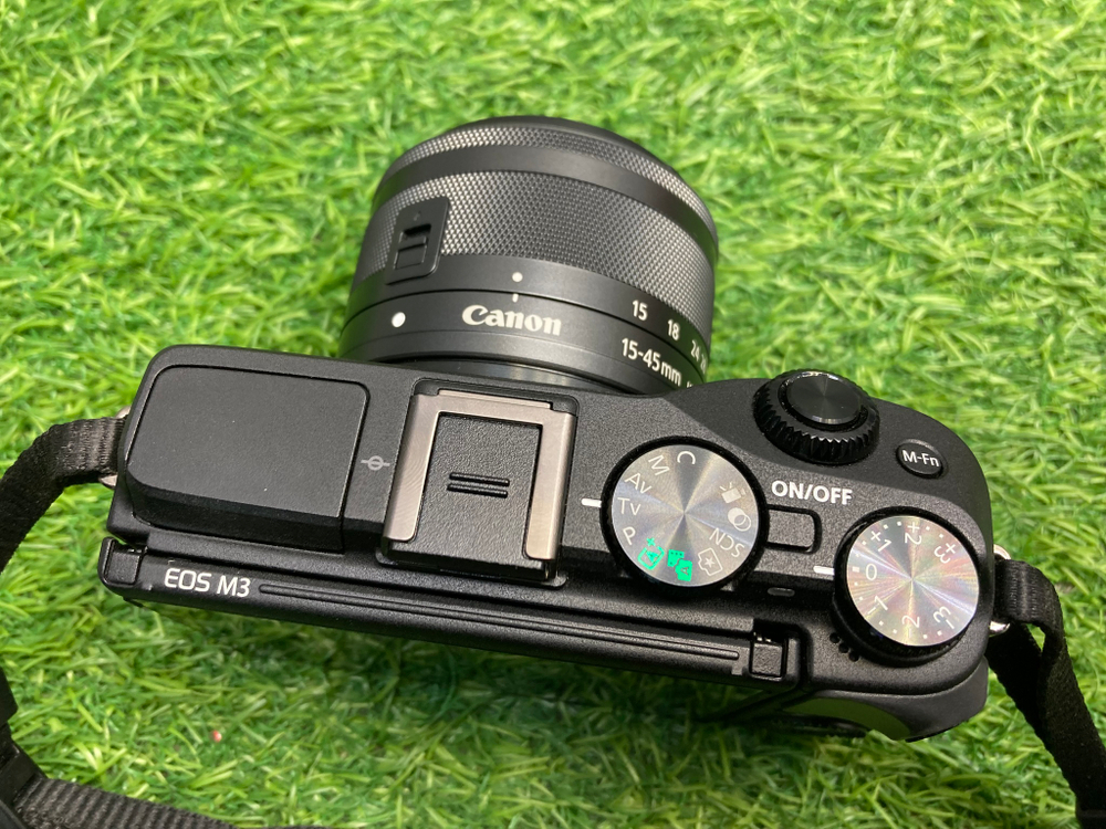 Canon M3 Kit 15-45mm IS STM