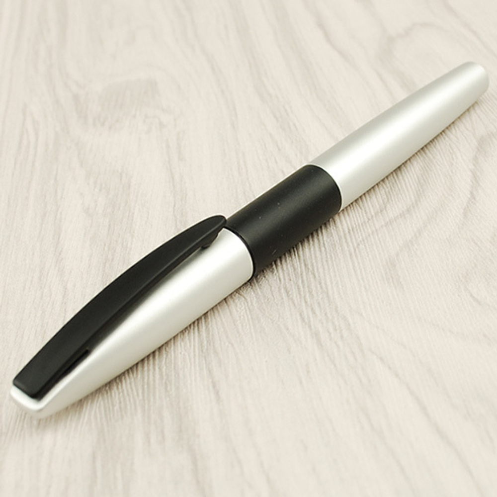 Роллер Tombow Zoom 535 Silver Black