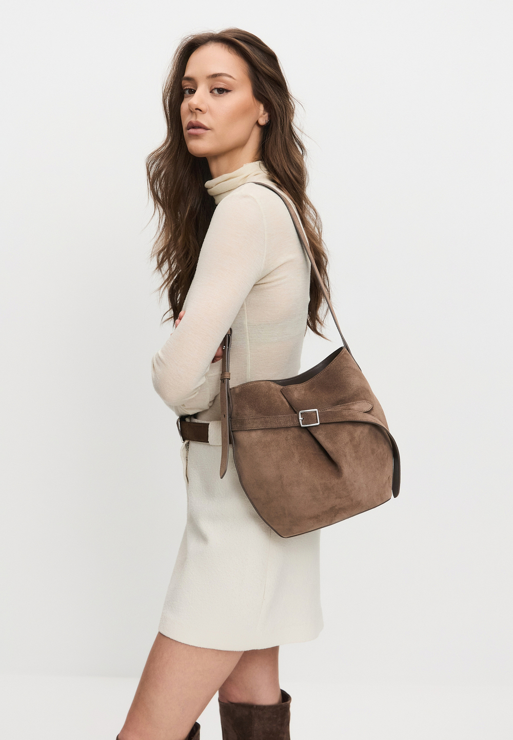 Сумка баскет RENATA SUEDE