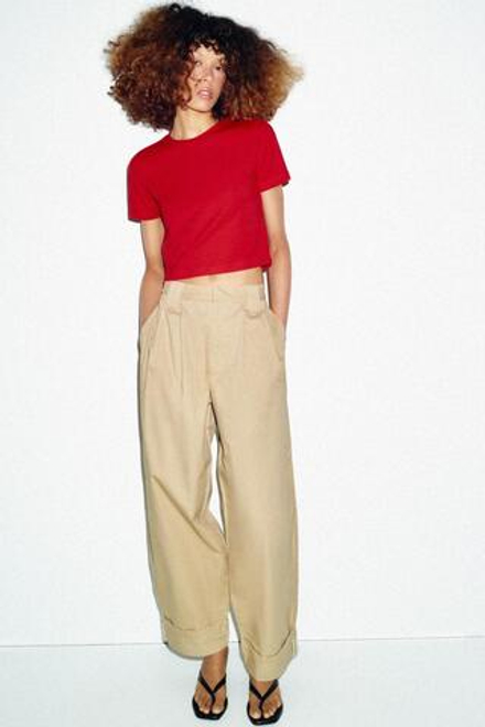 ZARA УКОРОЧЕННАЯ ФУТБОЛКА ИЗ ЭЛАСТИЧНОЙ ТКАНИ, КРАСНЫЙ