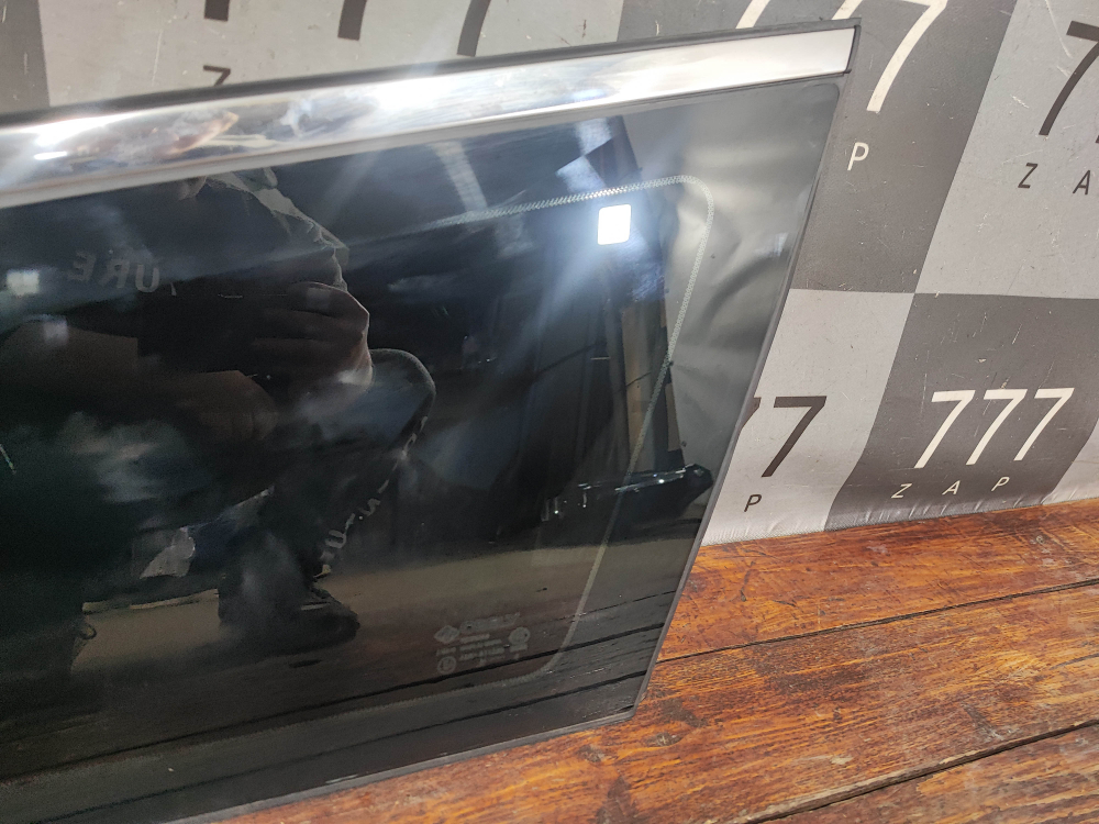 Стекло багажника правое глухое Geely Atlas 2 23-нв Б/У Оригинал 6608100248