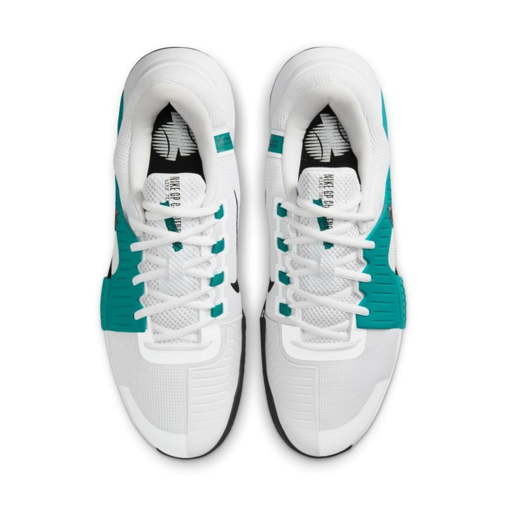 Мужские теннисные кроссовки Nike Zoom GP Challenge 1 - white/black/radiant emerald