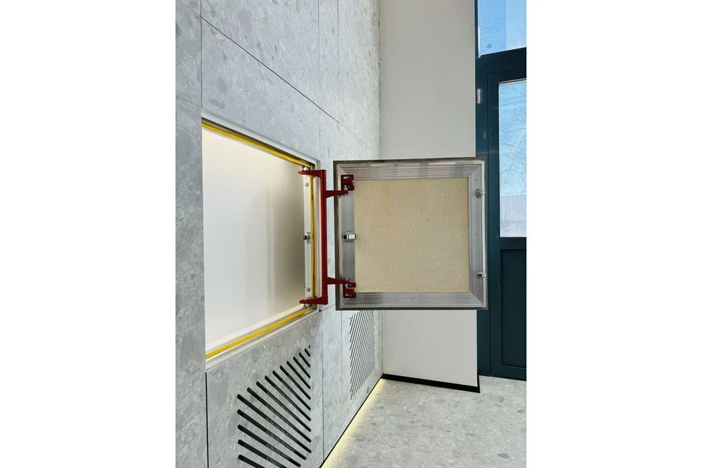 Люк под плитку Союз 600х800, петли по стороне 800 ХАММЕР