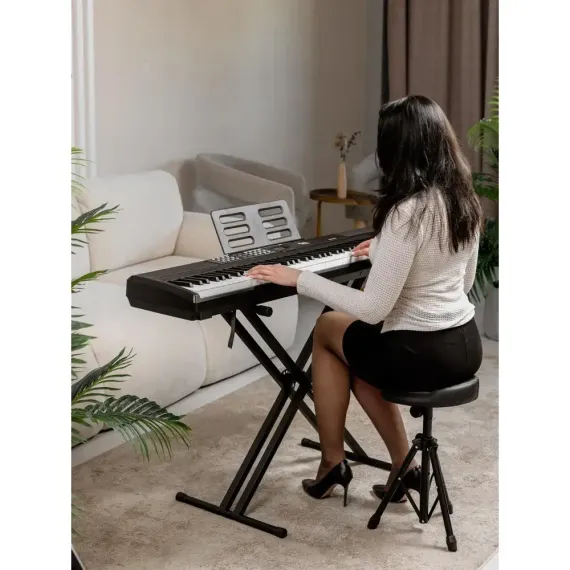 ON Music Expert Black