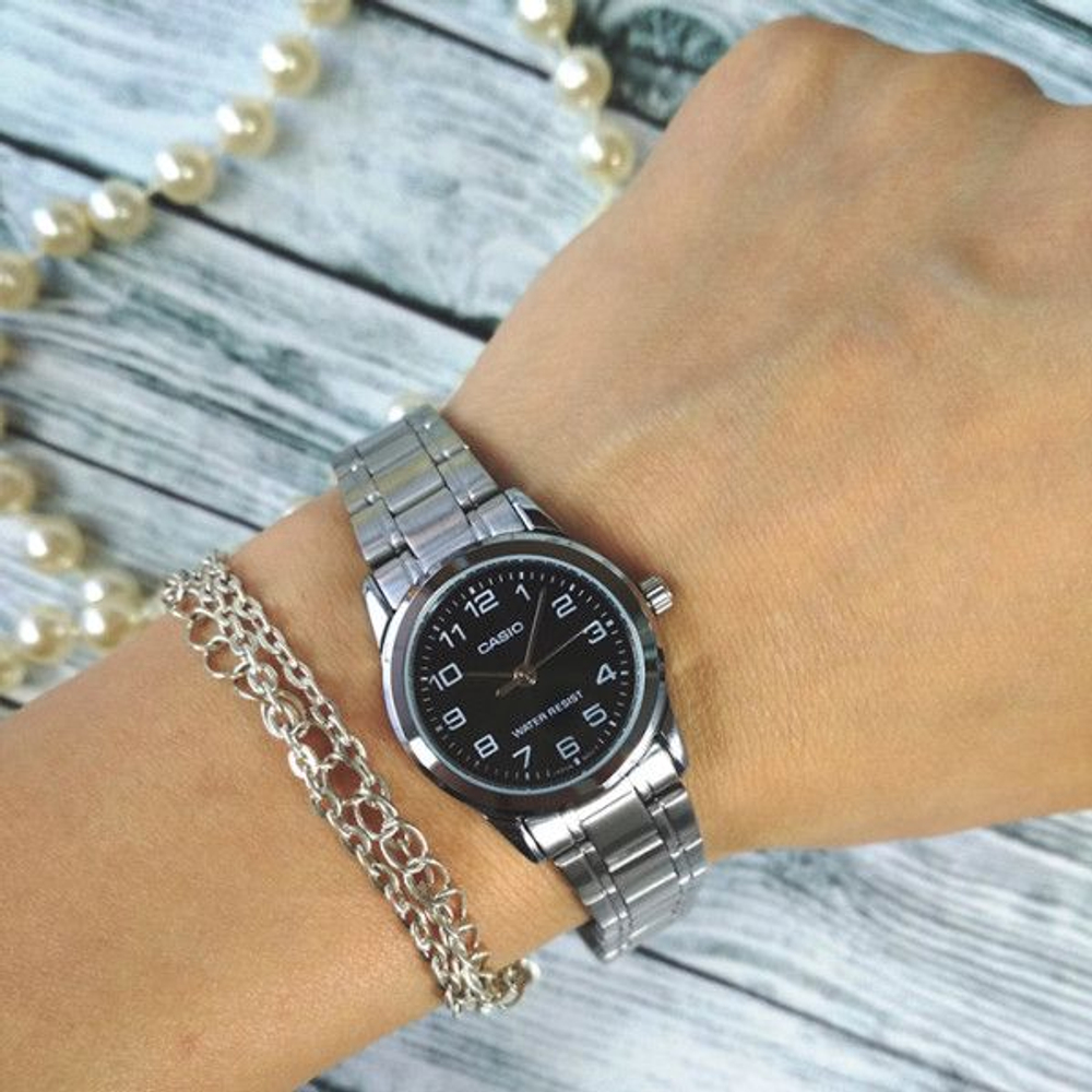 Женские наручные часы Casio LTP-V001D-1B
