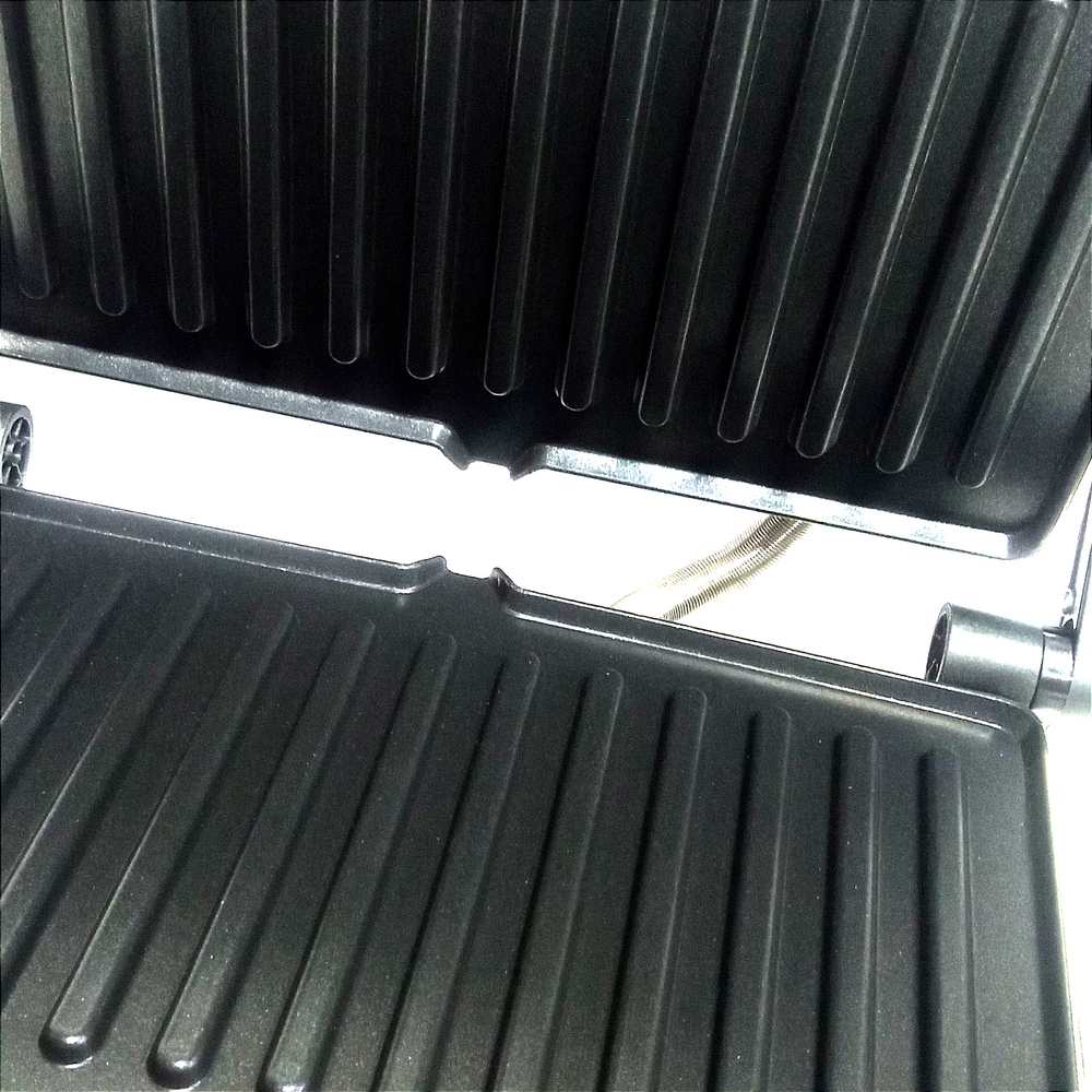 Гриль электрический Добрыня DO-5204