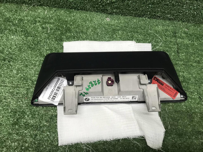 Дисплей BMW 5er G30 (2017-2023)