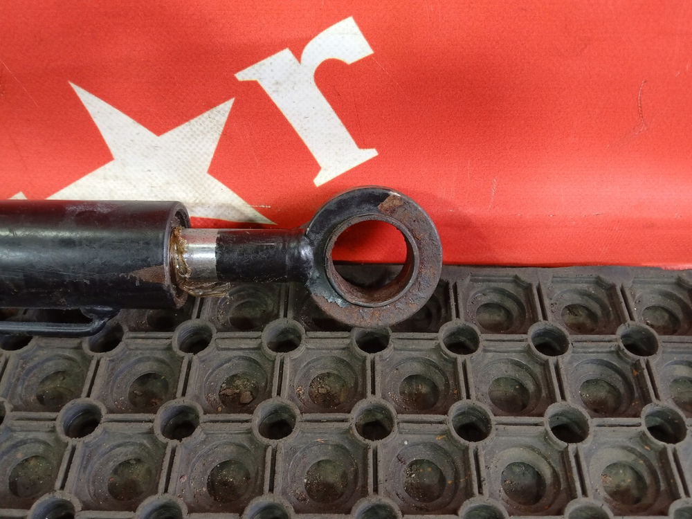 Цилиндр подъема кабины