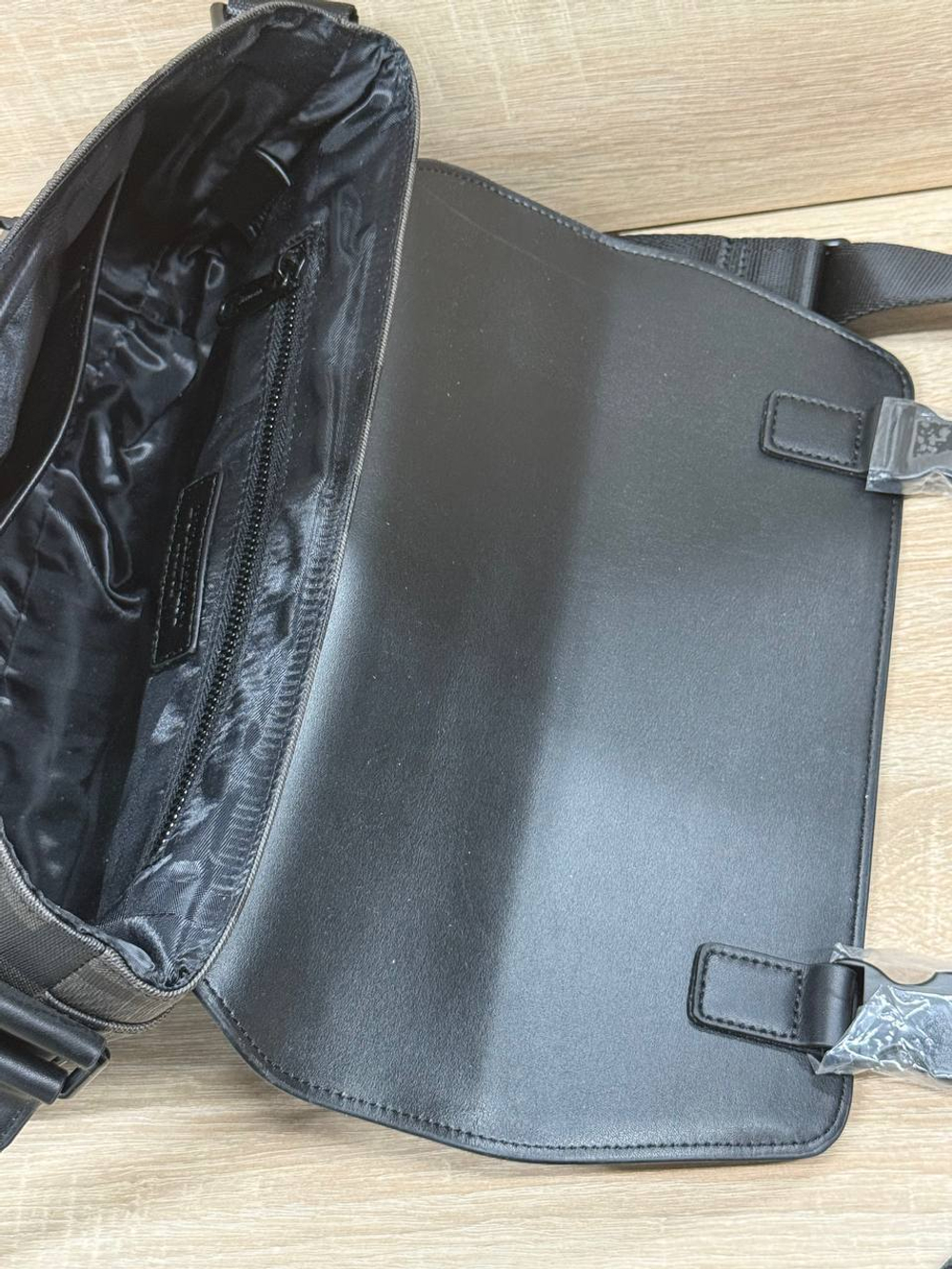 Сумка-мессенджер Burberry