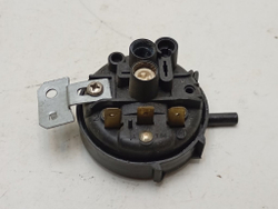 WDN2067WF кт37 Датчик уровня воды для стиральной машины Indesit 761230 б/у