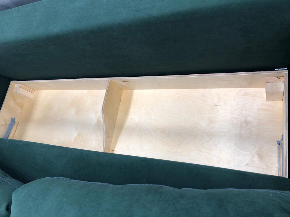 Диван Вегас НПБ  на высоких ножках