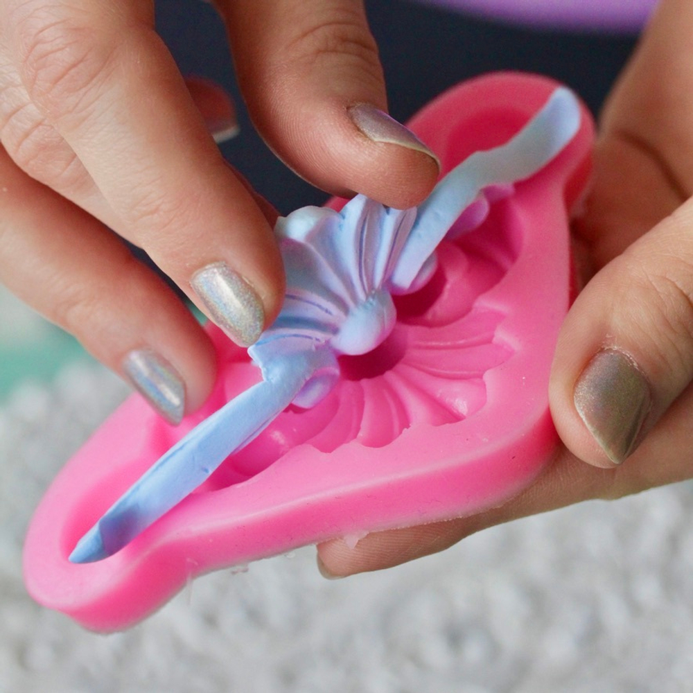 Молд силиконовый "Узор - уголок с вензелем" (Входит в набор "Лепнина 2")