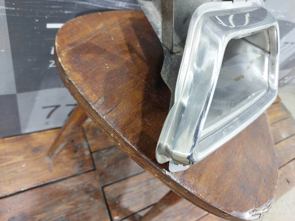 Насадка глушителя левая GAC GS8 2 21-нв Б/У Оригинал 7106091DRS0000