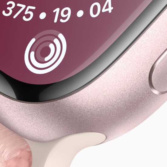 Apple Watch Series 9, 45 мм, корпус из алюминия розового цвета, спортивный ремешок нежно-розового цвета
