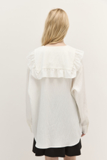 Блуза с воротником