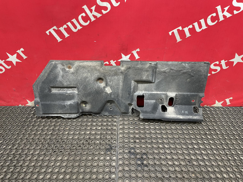 Шумоизоляция двигателя левая 2018г