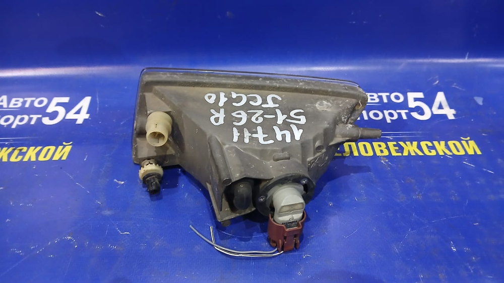 Туманка правая TOYOTA PROGRES 2001-2007